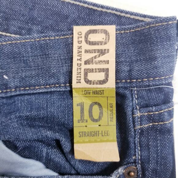 Old Navy Low Waist Straight Leg Relaxed Jeans - Picture 10 of 11